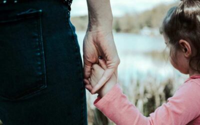 Mom Guilt als Alleinerziehende: Warum du dich ständig schuldig fühlst (und wie du da rauskommst)